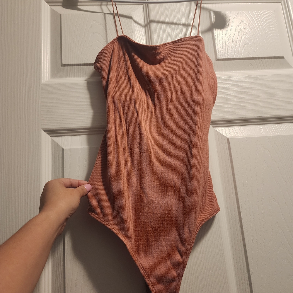 Hollister Bodysuit in Earthy Brown